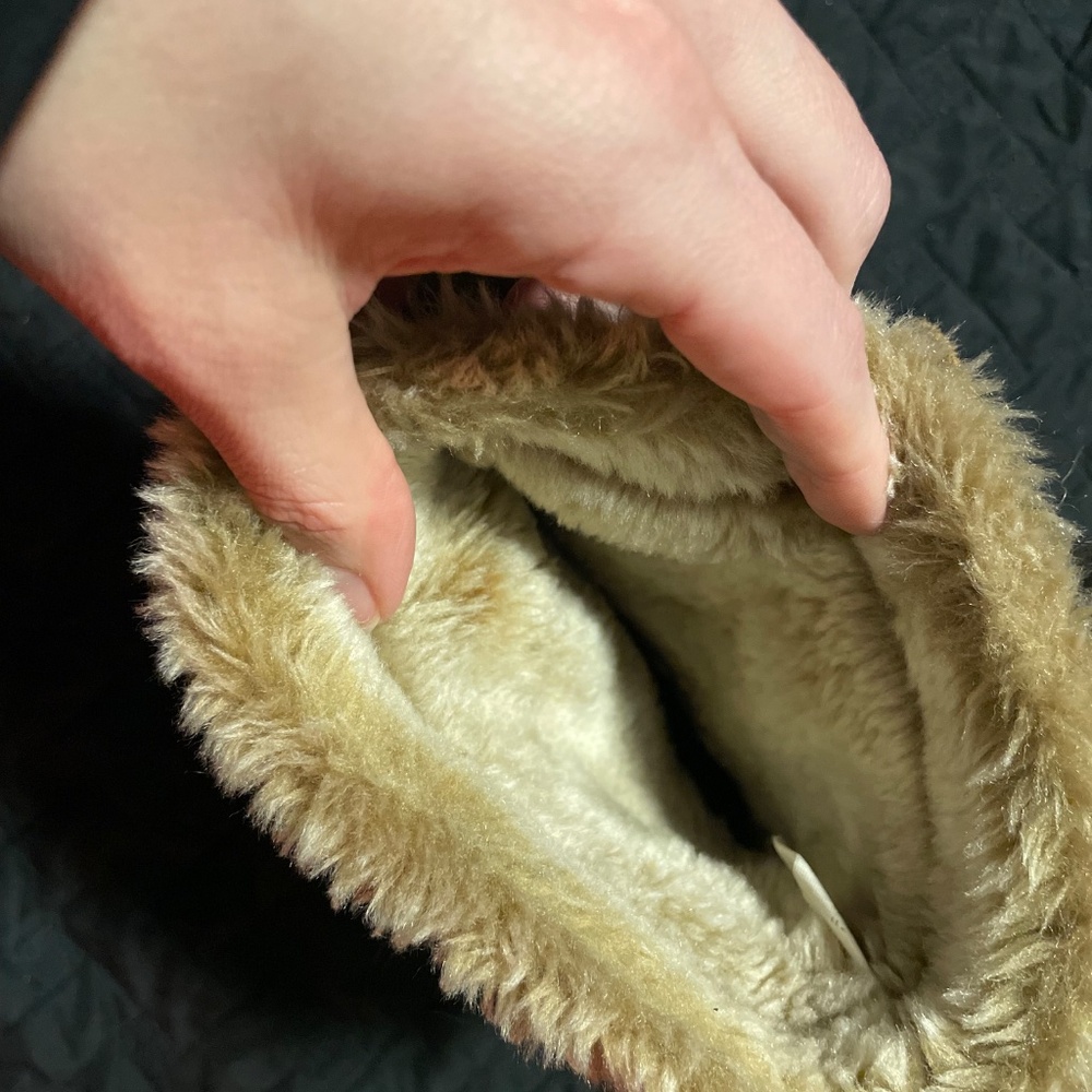 Sz 8.5 Minnetonka Faux Fur Boots - Picture 4 of 5